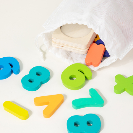 Joc educativ de numărare și calcul matematic – carduri și pioni si cifre [2]