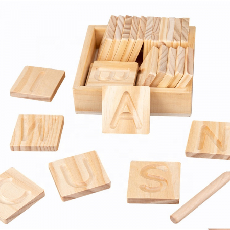 Joc Montessori Scriere Alfabet si Recunoastere Litere 3+