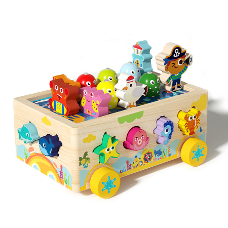 Cadouri dupa Buget - Mașinuță din lemn cu activități de pescuit magnetic – Pirații și lumea subacvatică