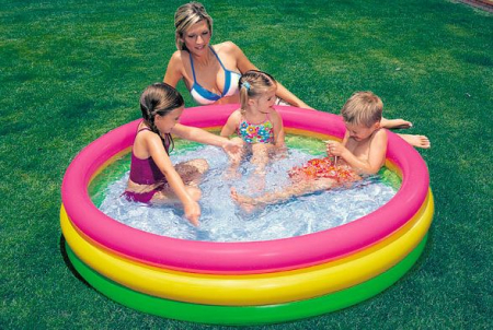 Piscină gonflabilă cu 3 inele colorate pentru joacă răcoritoare și sigură - 150 cm [2]