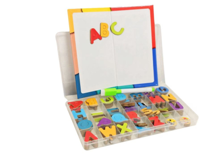 Invatare prin Joaca - Set educativ cu tablă magnetică pentru copii cu litere mari și mici, cifre și 130 piese interactive