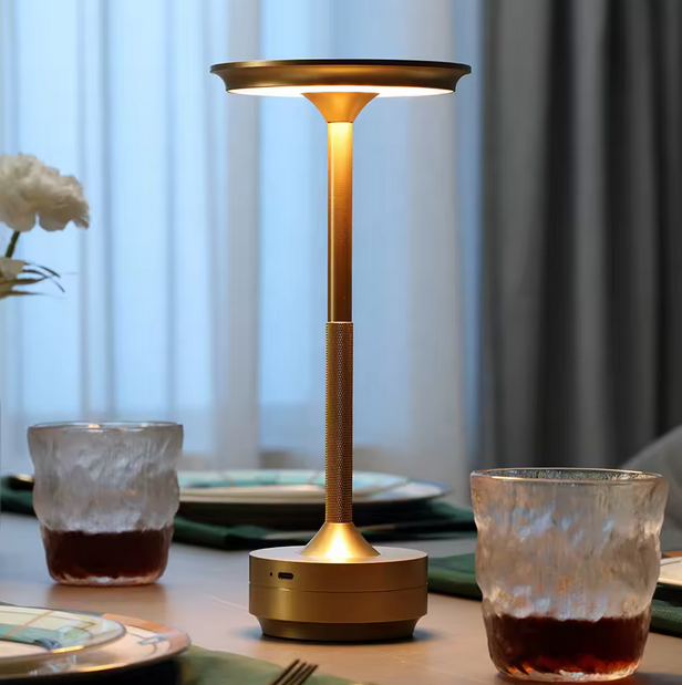 Lampă de aluminiu cu funcție tactilă [2]