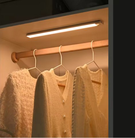 Lumină LED Reîncărcabilă cu Senzor de Mișcare pentru Dulap / Interior [5]