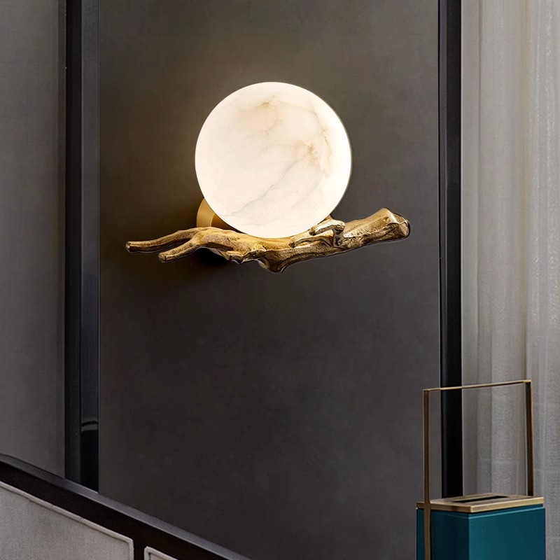 Aplica de perete, usoara, cu design elegant si creativ, lumina calda, tehnologie LED de ultima generatie, dimensiuni 20 x 30 cm, pentru baie, living, dormitor, hol, aurie [2]